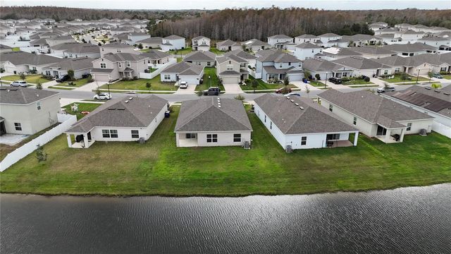 486 PINE TREE BRIDGE TRAIL, St Cloud, FL 34772