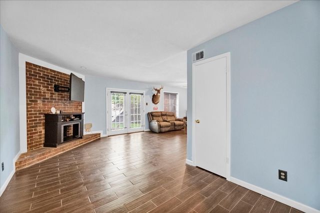 834 Clarissa Place, Garland, TX 75040