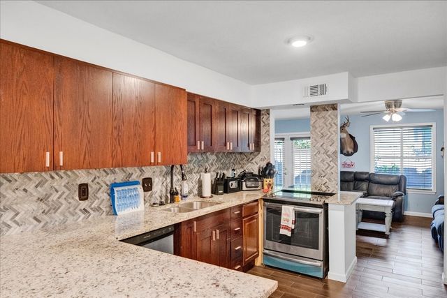 834 Clarissa Place, Garland, TX 75040