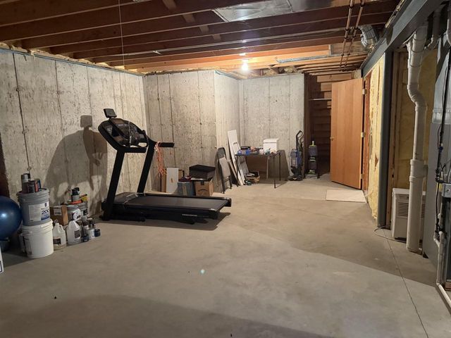 3903 Sandhill Drive, Janesville, WI 53546