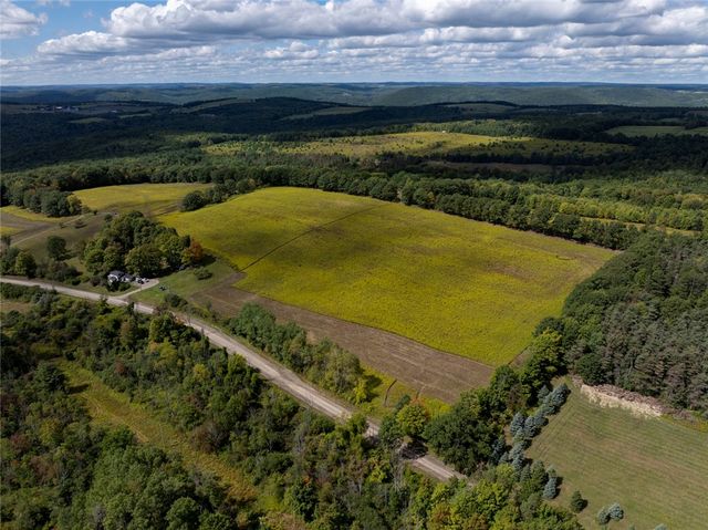 8015 Peacock Road, Urbana, NY 14810