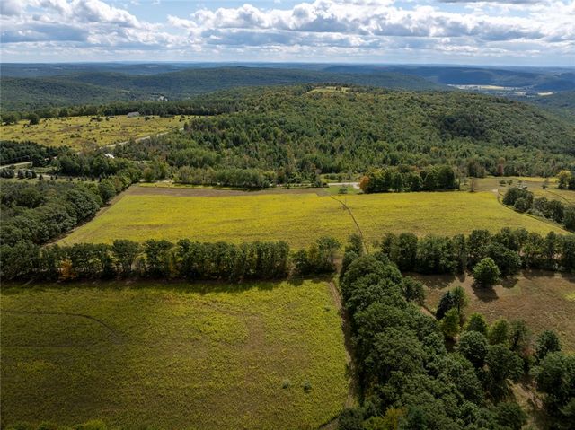 8015 Peacock Road, Urbana, NY 14810