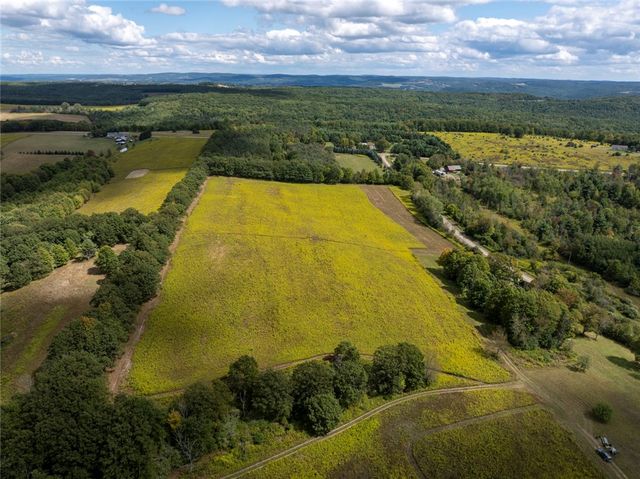 8015 Peacock Road, Urbana, NY 14810