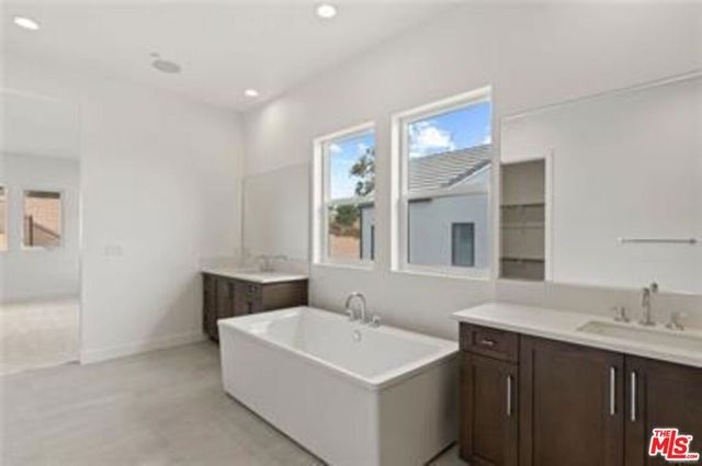 20568 Edgewood Court, Chatsworth, CA 91311
