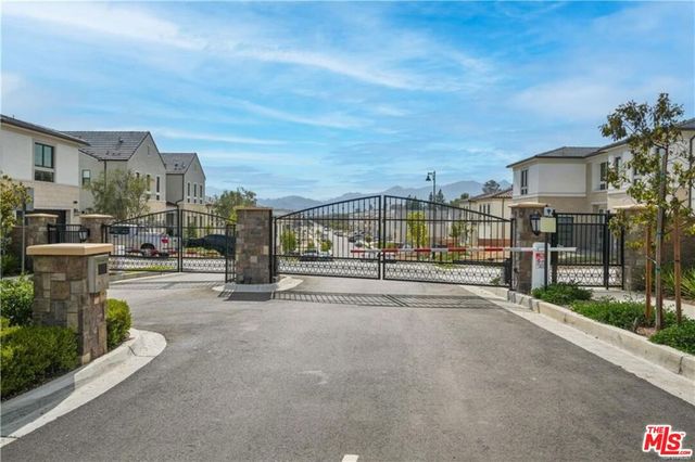 20568 Edgewood Court, Chatsworth, CA 91311