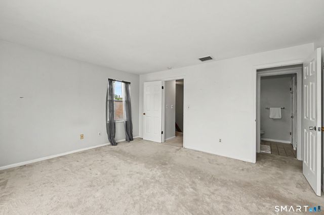 21 Highland Road 21, Stamford, CT 06902