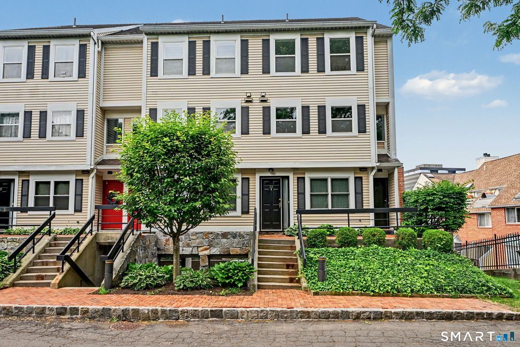 21 Highland Road 21, Stamford, CT 06902