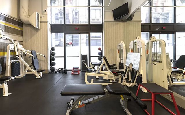 150 Nassau St Apt 4I, New York City, NY 10038