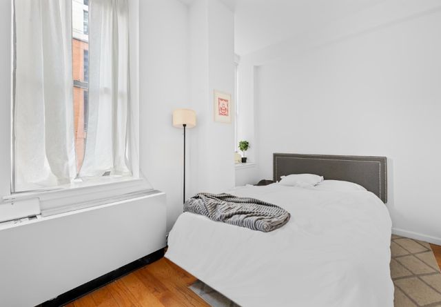 150 Nassau St Apt 4I, New York City, NY 10038