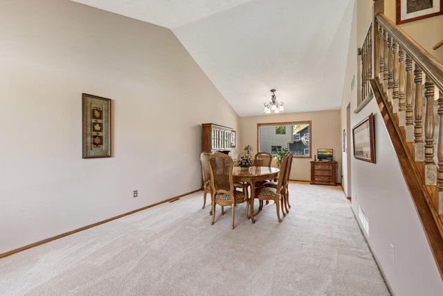 17880 Liv Lane, Eden Prairie, MN 55346