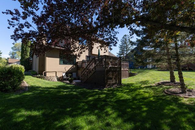 17880 Liv Lane, Eden Prairie, MN 55346