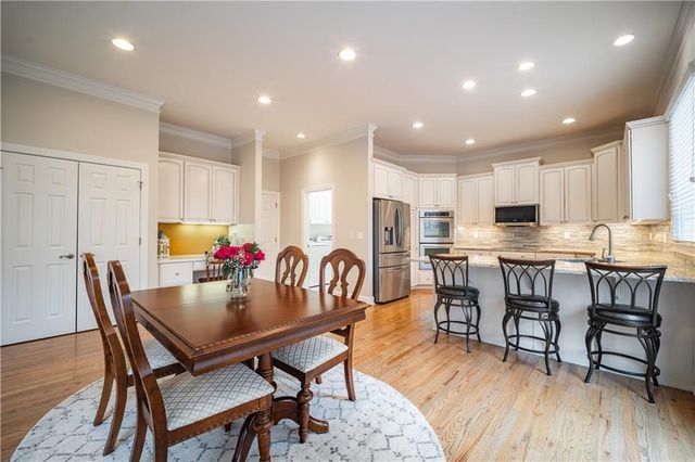 341 TAYLOR GLEN Drive, Milton, GA 30004