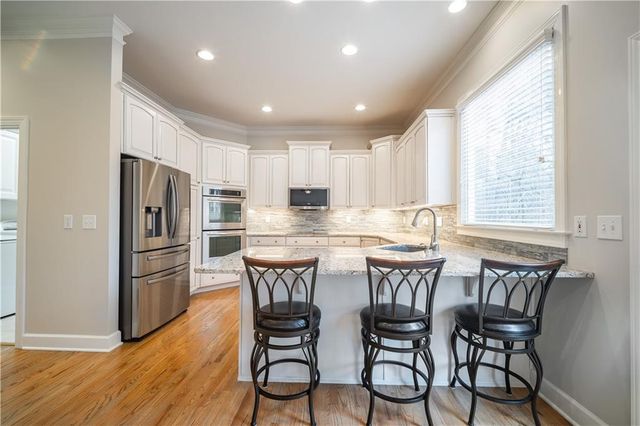 341 TAYLOR GLEN Drive, Milton, GA 30004