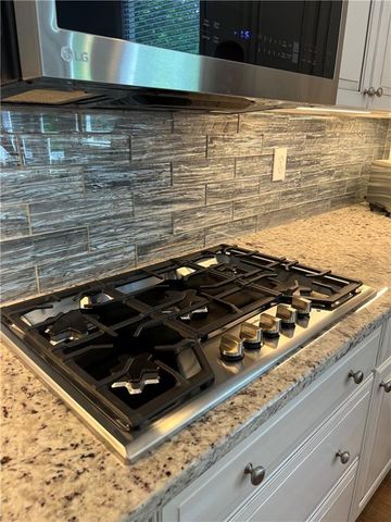 341 TAYLOR GLEN Drive, Milton, GA 30004