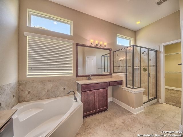 5423 Chrysanthemum, San Antonio, TX 78253