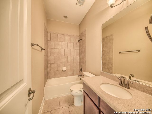 5423 Chrysanthemum, San Antonio, TX 78253