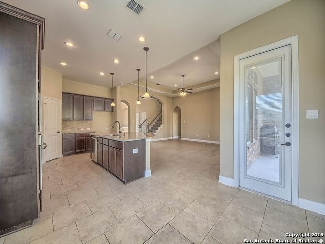 5423 Chrysanthemum, San Antonio, TX 78253