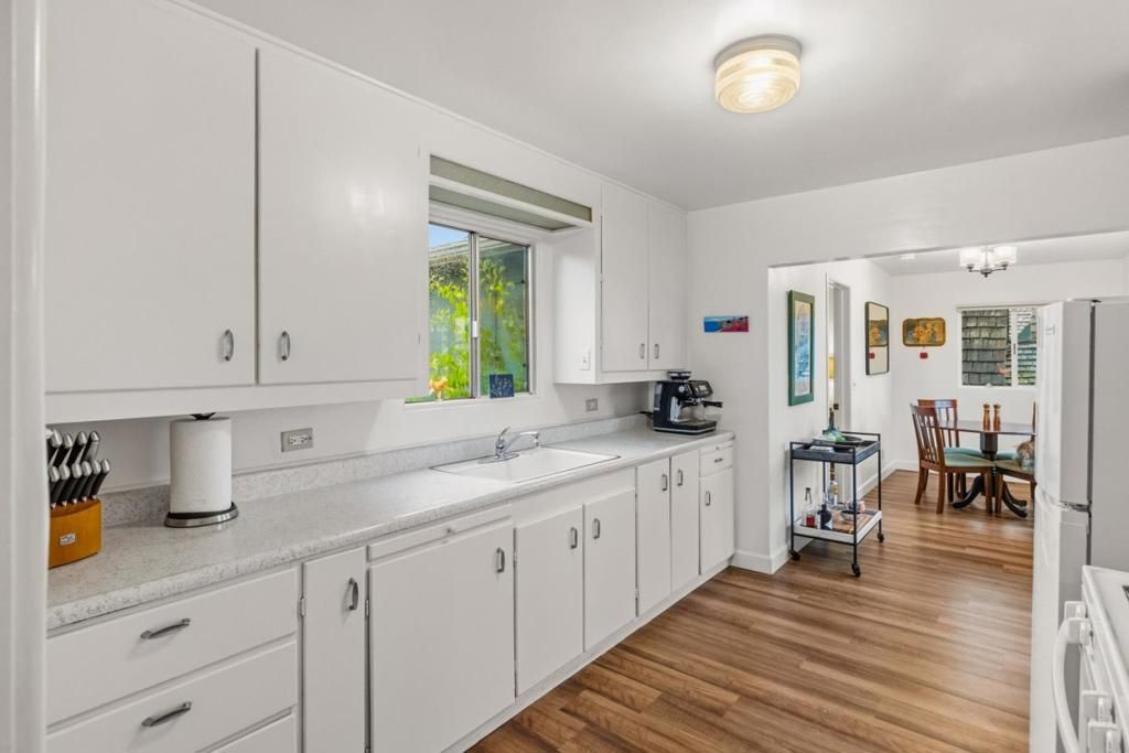 Image 11 of property listing at 310 Cypress Avenue, Pacific Grove, CA 93950