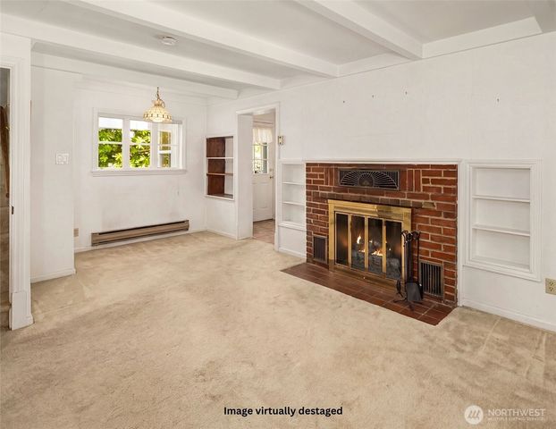 8255 30th Avenue NE, Seattle, WA 98115