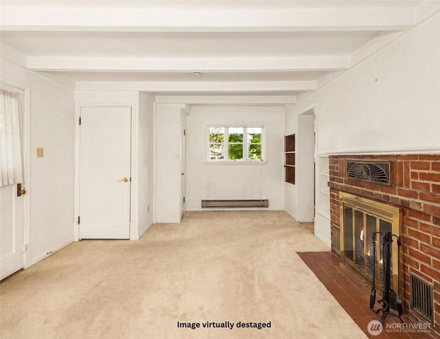 8255 30th Avenue NE, Seattle, WA 98115