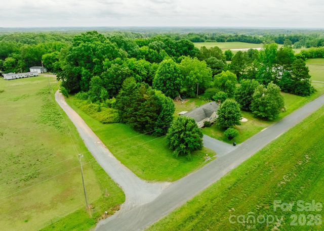 12536 Winfield Road, Norwood, NC 28128