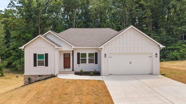 125 County Road 155, Riceville, TN 37370