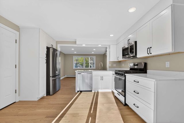 477 Edgell Rd, Framingham, MA 01701