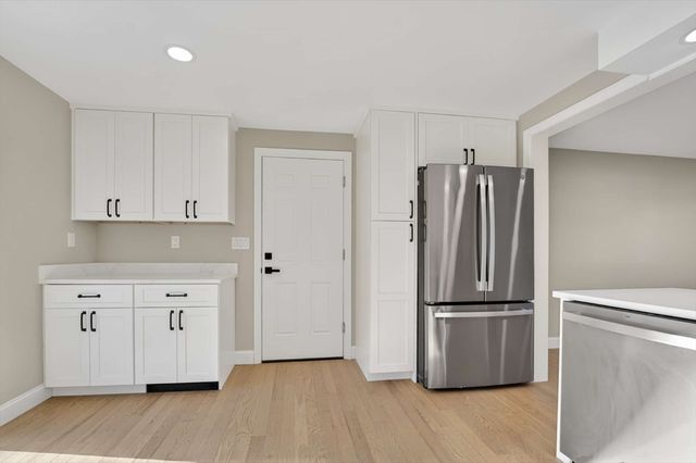 477 Edgell Rd, Framingham, MA 01701