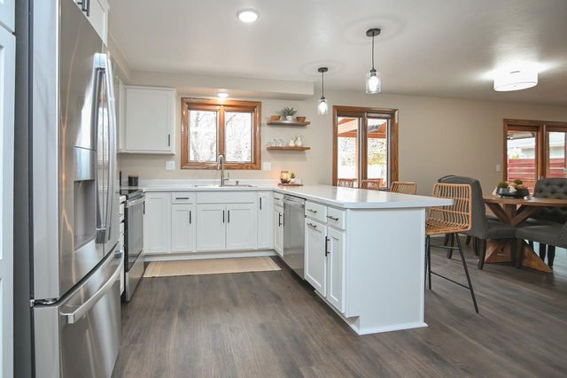 1443 E CALUMET STREET, Appleton, WI 54915