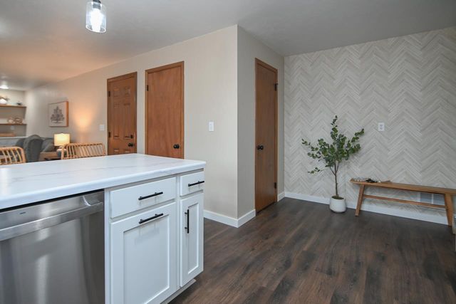 1443 E CALUMET STREET, Appleton, WI 54915