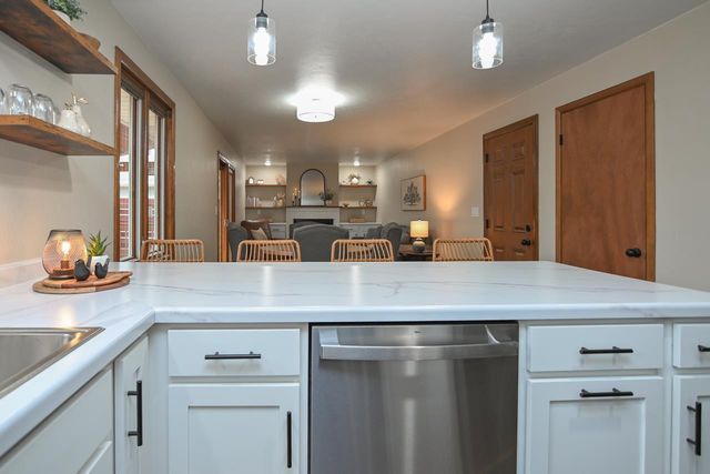 1443 E CALUMET STREET, Appleton, WI 54915