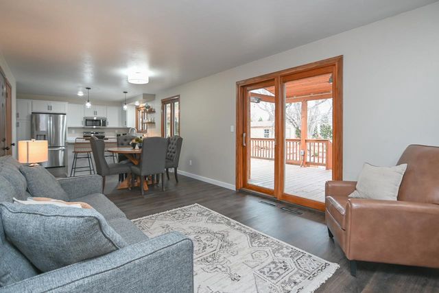 1443 E CALUMET STREET, Appleton, WI 54915