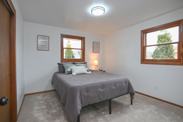 1443 E CALUMET STREET, Appleton, WI 54915