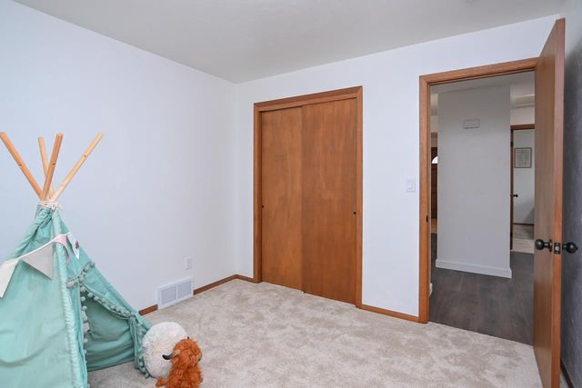 1443 E CALUMET STREET, Appleton, WI 54915