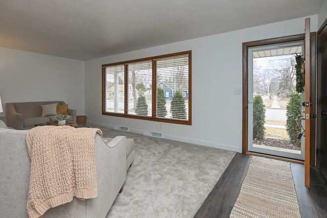 1443 E CALUMET STREET, Appleton, WI 54915