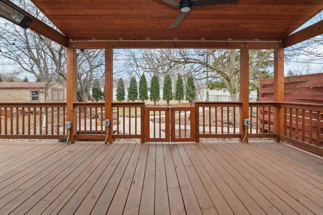 1443 E CALUMET STREET, Appleton, WI 54915