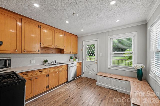 1599 Hillcrest Avenue, Lancaster, SC 29720