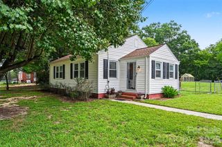 1599 Hillcrest Avenue, Lancaster, SC 29720