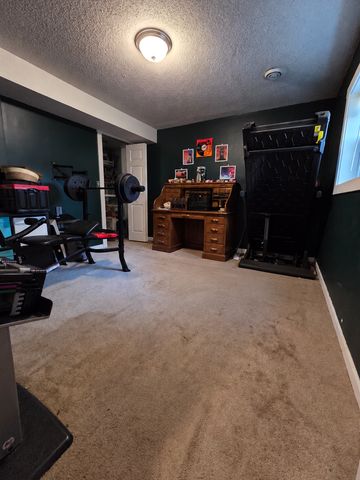 3913 52nd Avenue N, Brooklyn Center, MN 55429