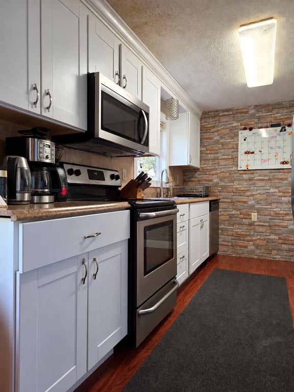 3913 52nd Avenue N, Brooklyn Center, MN 55429 — photo 5