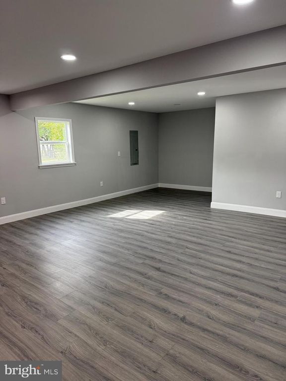 51 CLUB HOUSE DR, Willingboro, NJ 08046