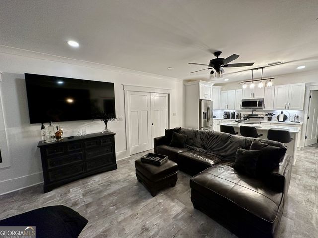 407 Saint Regis Drive, Oxford, GA 30054