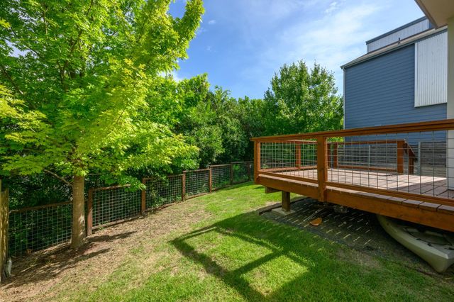 801 N Bluff DR 17, Austin, TX 78745