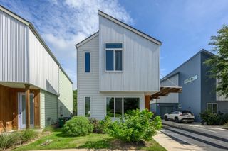801 N Bluff DR 17, Austin, TX 78745