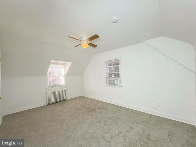 1106 45TH PL SE, Washington, DC 20019