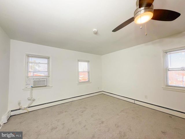 1106 45TH PL SE, Washington, DC 20019