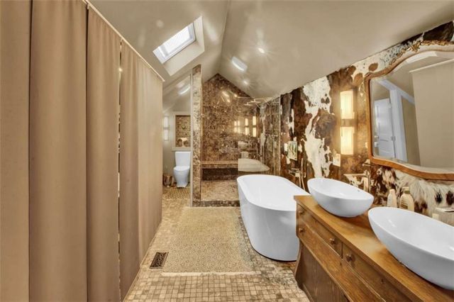 2221 Highview Road, Atlanta, GA 30311