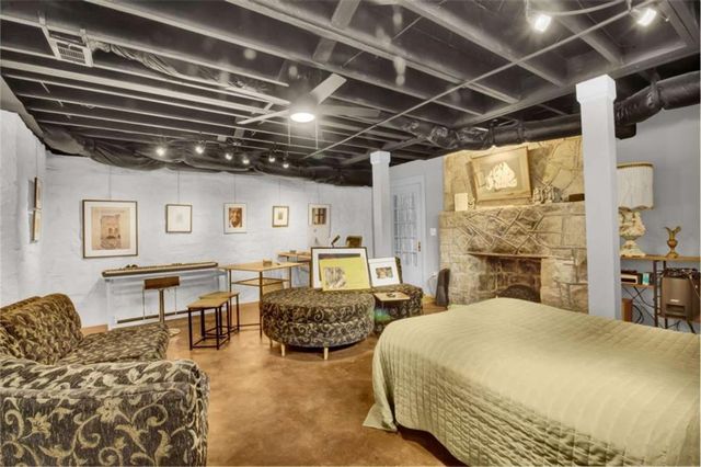 2221 Highview Road, Atlanta, GA 30311