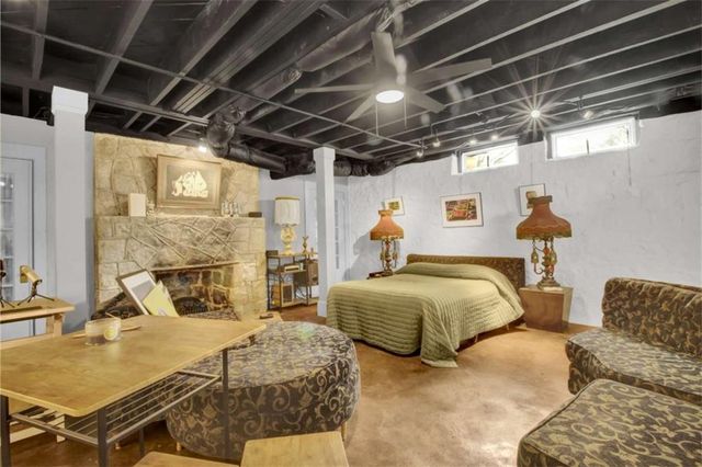 2221 Highview Road, Atlanta, GA 30311