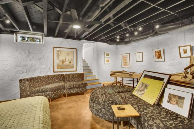 2221 Highview Road, Atlanta, GA 30311